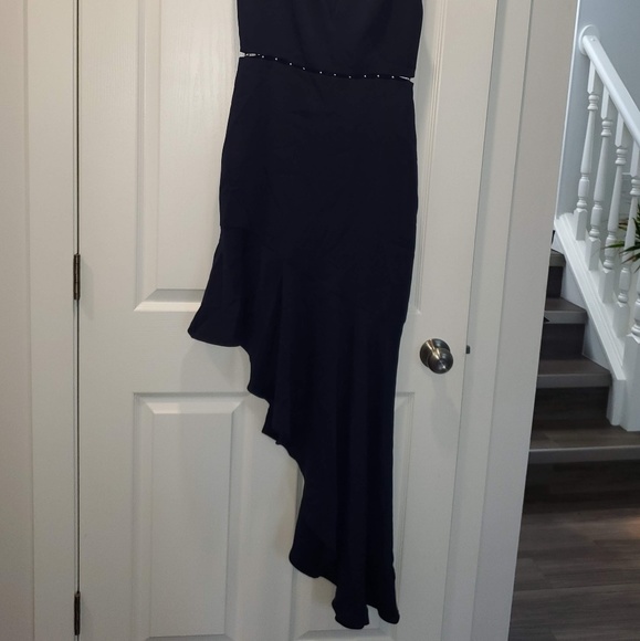 BCBGMAXAZRIA dress - Picture 3 of 6